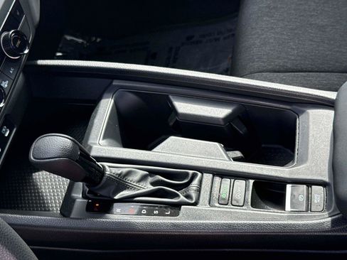 Certified 2024 Honda Accord EX image 25