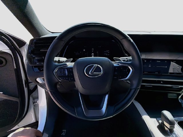 Used 2025 Lexus RX 350h w/ Accessory Package AWD/4WD image 41