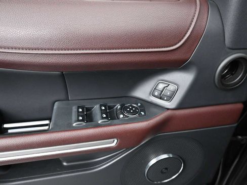 Used 2023 Ford Expedition Limited image 21