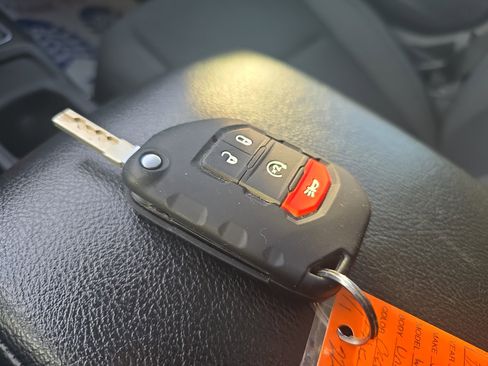 Used 2020 Jeep Wrangler Unlimited Sport S image 34