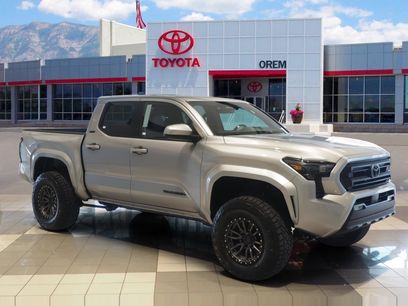 New 2025 Toyota Tacoma SR5