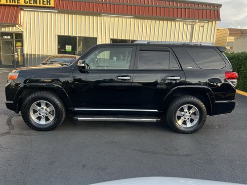 Used 2013 Toyota 4Runner SR5 w/ Premium Pkg w/3rd Row Seat AWD/4WD image 2
