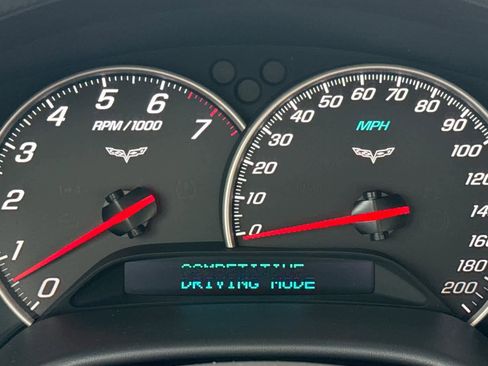 Used 2007 Chevrolet Corvette Coupe w/ Preferred Equipment Group image 27