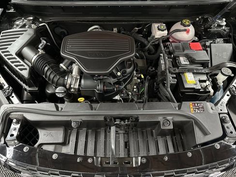 Used 2023 GMC Acadia AT4 w/ Technology Package image 41