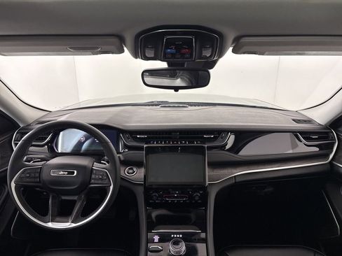 Used 2024 Jeep Grand Cherokee Limited 4xe image 19