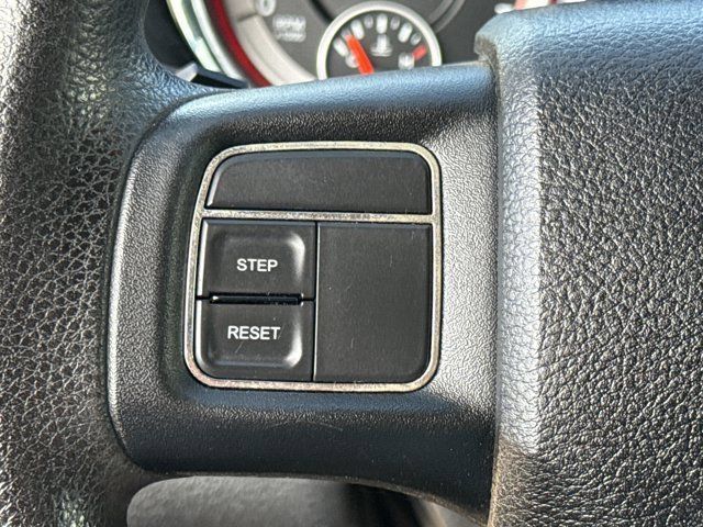 Used 2012 Dodge Grand Caravan SE FWD image 18