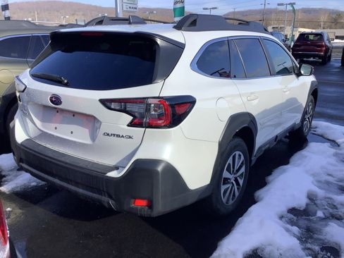 Certified 2025 Subaru Outback Premium image 2