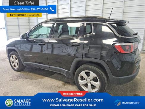 Used 2018 Jeep Compass Latitude w/ Popular Equipment Group AWD/4WD image 3