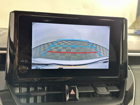 Used 2024 Toyota Corolla LE image 19