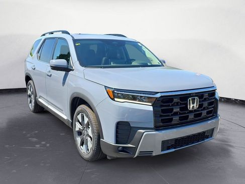 New 2026 Honda Pilot Elite image 2