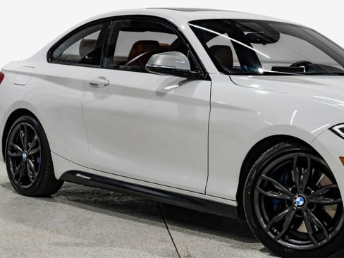 Used 2016 BMW M235i xDrive Coupe image 12