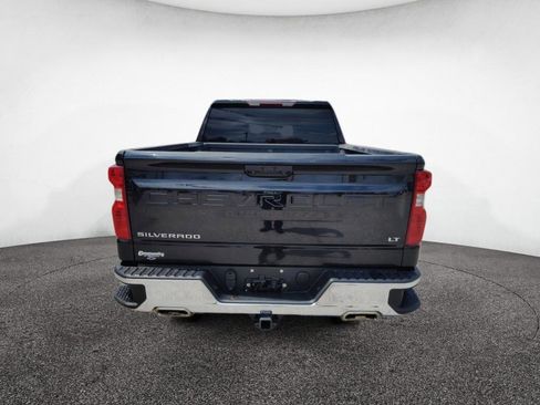Used 2022 Chevrolet Silverado 1500 LT AWD/4WD image 6