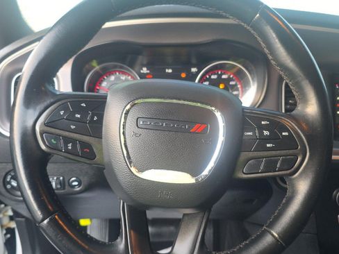 Used 2022 Dodge Charger SXT RWD image 11