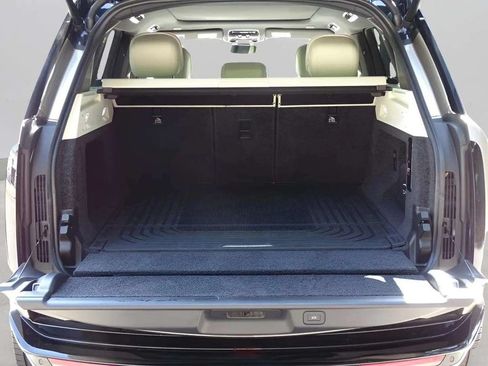 Used 2023 Land Rover Range Rover SE AWD/4WD image 25