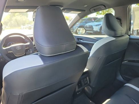 New 2026 Toyota Camry Hybrid image 12