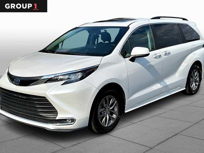 Used 2024 Toyota Sienna XLE