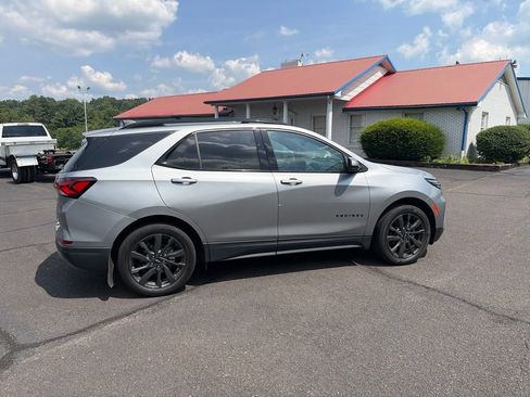 Used 2023 Chevrolet Equinox RS w/ RS Leather Package AWD/4WD image 11