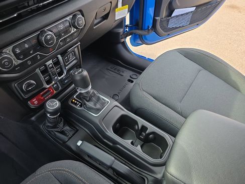 New 2026 Jeep Wrangler Unlimited Sport image 23