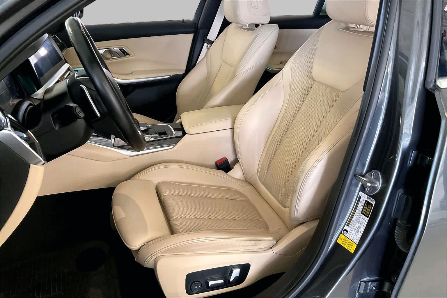 Used 2022 BMW 330i Sedan w/ Convenience Package RWD image 7