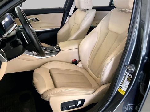 Used 2022 BMW 330i Sedan w/ Convenience Package RWD image 7
