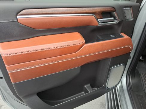 Certified 2024 GMC Sierra 2500 Denali Ultimate w/ Max Trailering Package image 11