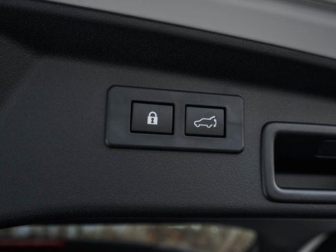 New 2026 Subaru Outback Touring XT image 9