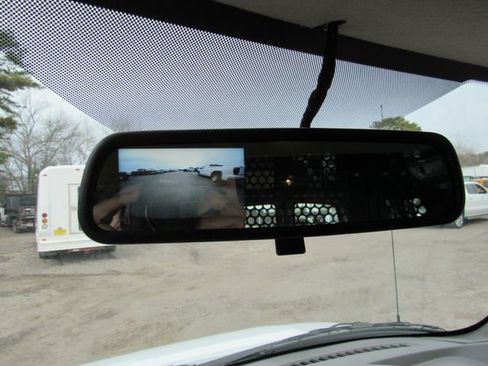 Used 2024 GMC Savana 2500 w/ Driver Convenience Package image 18