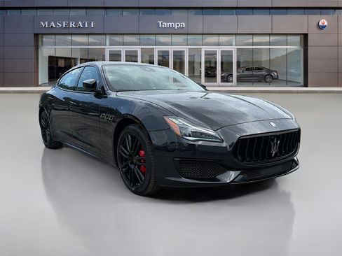Used 2023 Maserati Quattroporte Modena RWD image 1