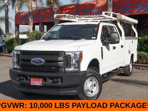 Used 2018 Ford F250 XL w/ Power Equipment Group AWD/4WD image 4