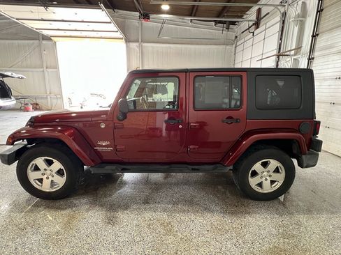 Used 2008 Jeep Wrangler Unlimited Sahara w/ Limited Unlimited Group AWD/4WD image 1
