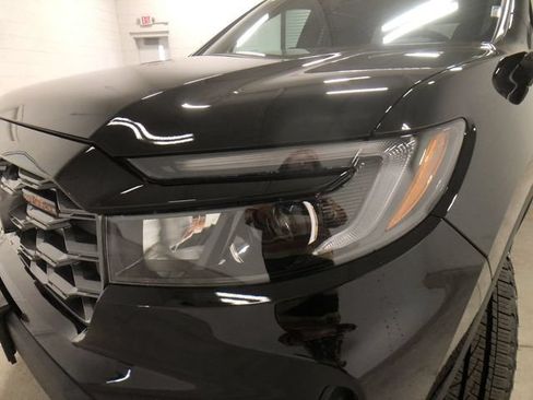 Used 2023 Honda Passport TrailSport image 11