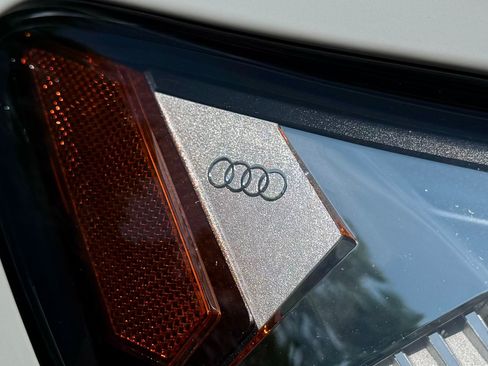 Used 2024 Audi Q4 e-tron Premium Plus AWD/4WD image 43