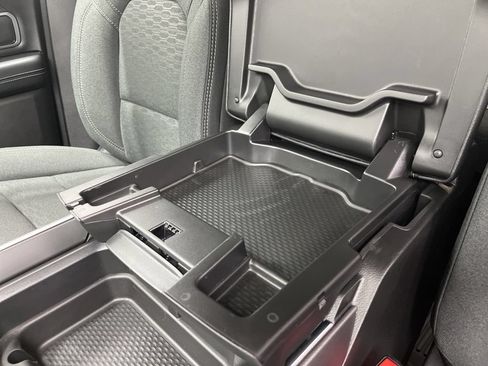 New 2026 RAM 1500 Big Horn AWD/4WD image 19