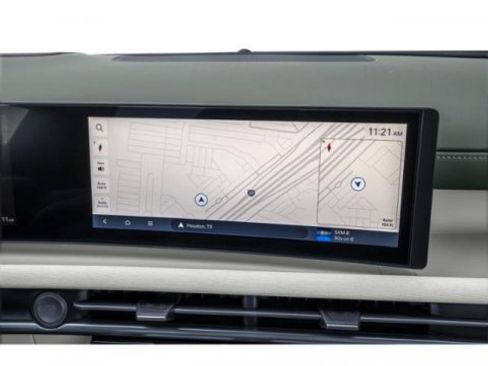 Used 2025 Hyundai Tucson Limited image 18