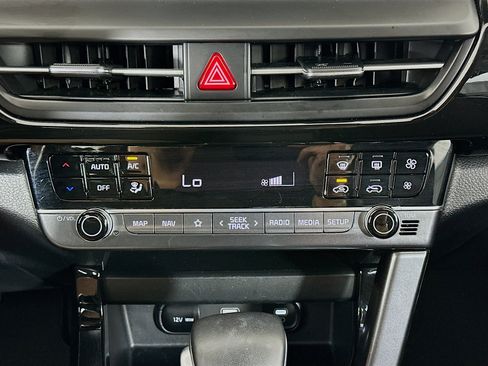 Used 2025 Kia Seltos S image 24