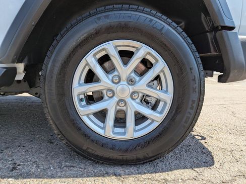 Used 2023 Jeep Wrangler Sport AWD/4WD image 46