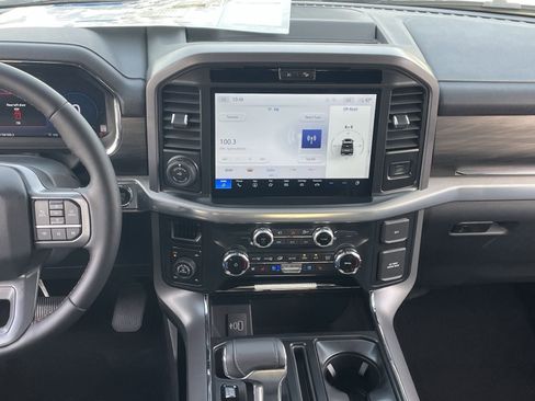 Used 2025 Ford F150 Lariat w/ Equipment Group 501A Mid image 16