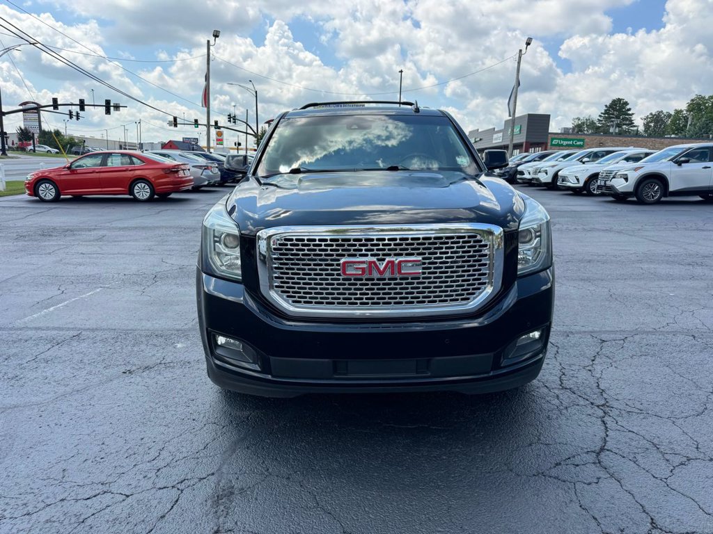 Used 2017 GMC Yukon XL Denali w/ Open Road Package AWD/4WD image 3
