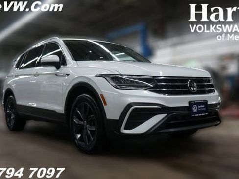 Certified 2023 Volkswagen Tiguan SE image 1