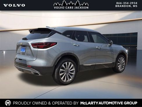 Used 2023 Chevrolet Blazer Premier w/ Driver Confidence II Package AWD/4WD image 4