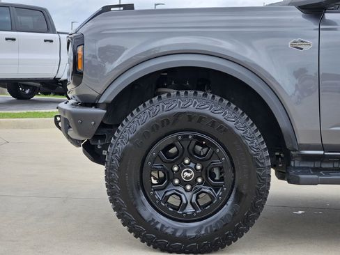 Used 2022 Ford Bronco Wildtrak AWD/4WD image 11