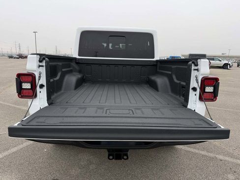 New 2026 Jeep Gladiator Rubicon image 19