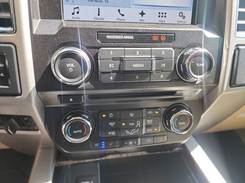 Used 2017 Ford F350 Lariat w/ Lariat Ultimate Package image 31