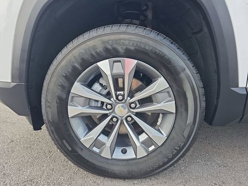 Used 2026 Chevrolet Equinox LT FWD image 14