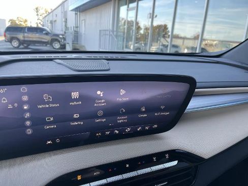 New 2026 Buick Enclave Preferred image 8