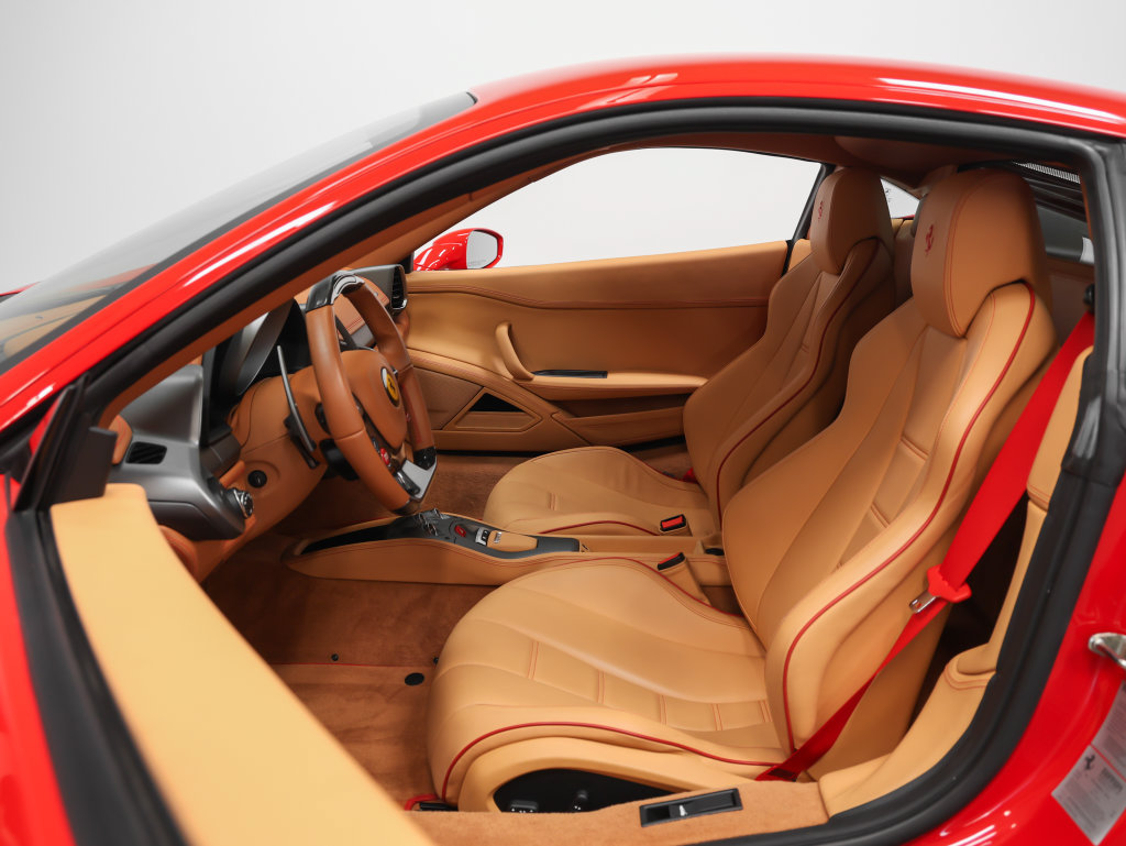 Certified 2013 Ferrari 458 Italia Coupe RWD image 66