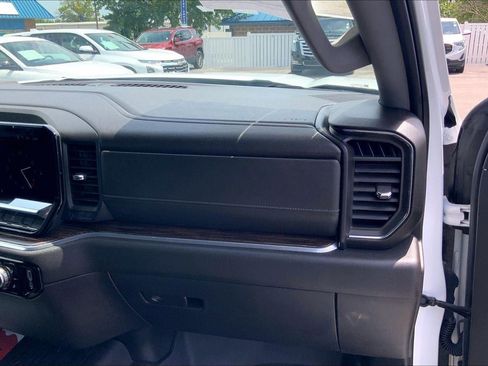 Used 2025 GMC Sierra 1500 Elevation AWD/4WD image 15