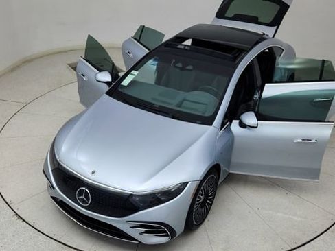 Used 2023 Mercedes-Benz EQS 580 580 image 86