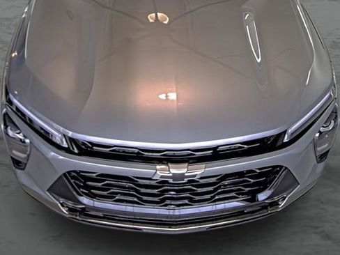 New 2026 Chevrolet Trax ACTIV image 18