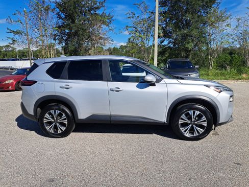 Certified 2023 Nissan Rogue SV image 4